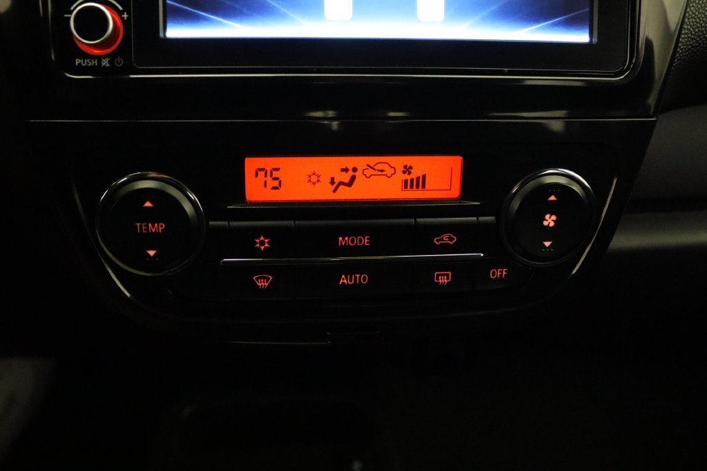 Used 2024 Blue Mitsubishi ES image 25