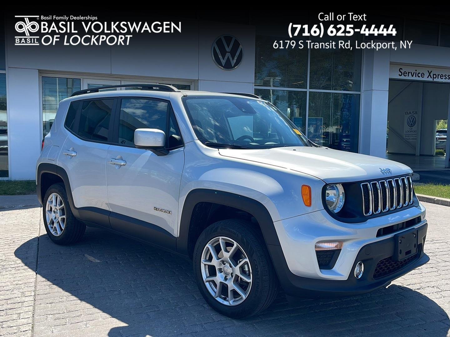 Used 2021 Glacier Metallic Clearcoat JEEP LATI image 1