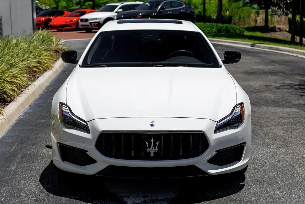 Used 2022 Bianco Maserati Modena image 8