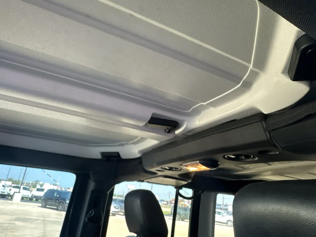 Used 2017 Black Jeep Unlimited Sahara image 5