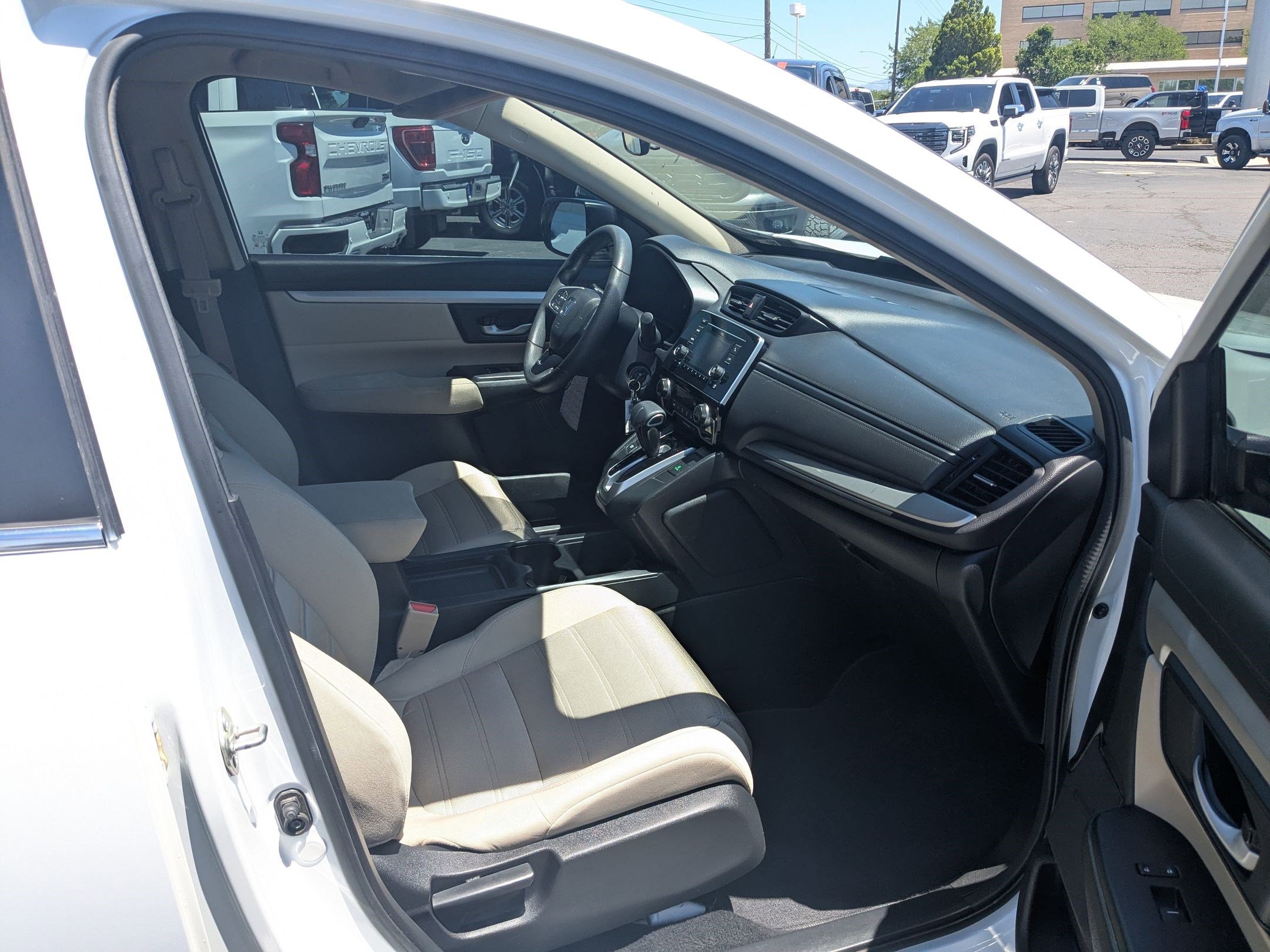Used 2019 Platinum White Pearl Honda LX image 31