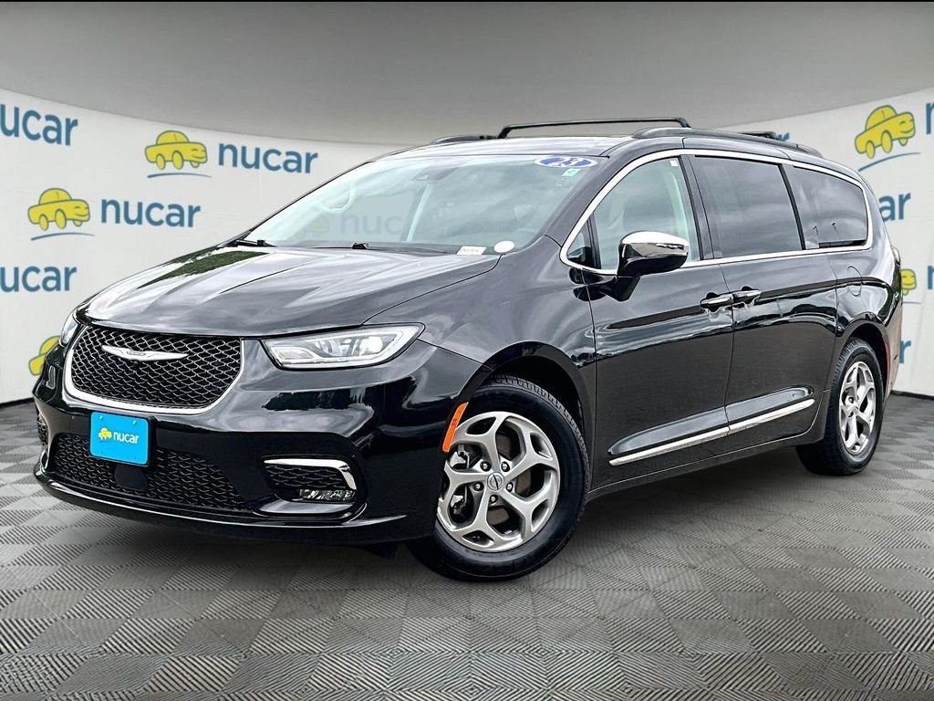 Used 2023 Black Chrysler Limited image 3