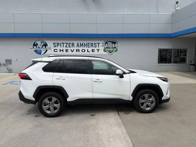 Used 2025 White Toyota XLE image 11