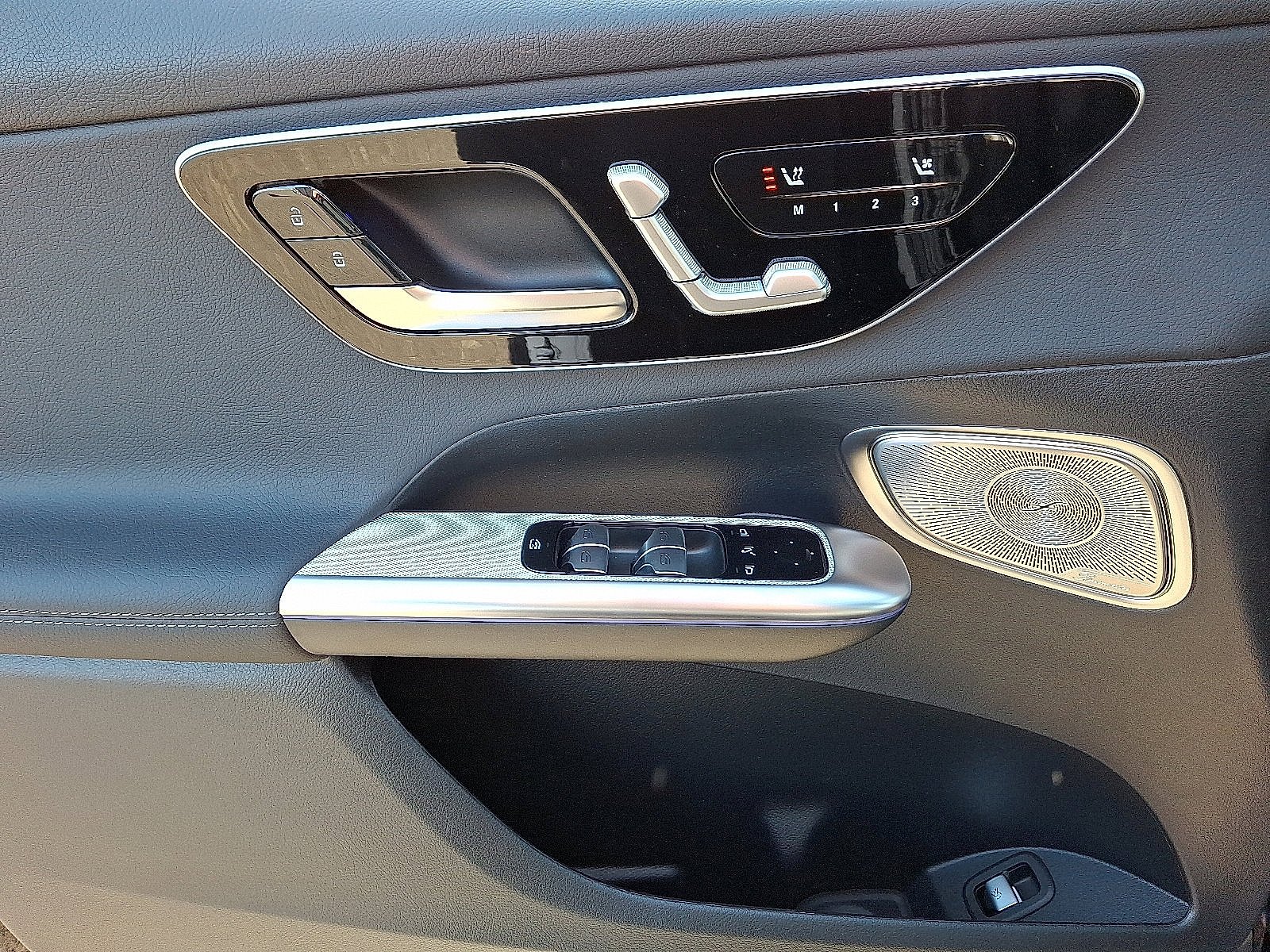 Certified Used 2026 Black Mercedes-Benz GLC 300 image 7