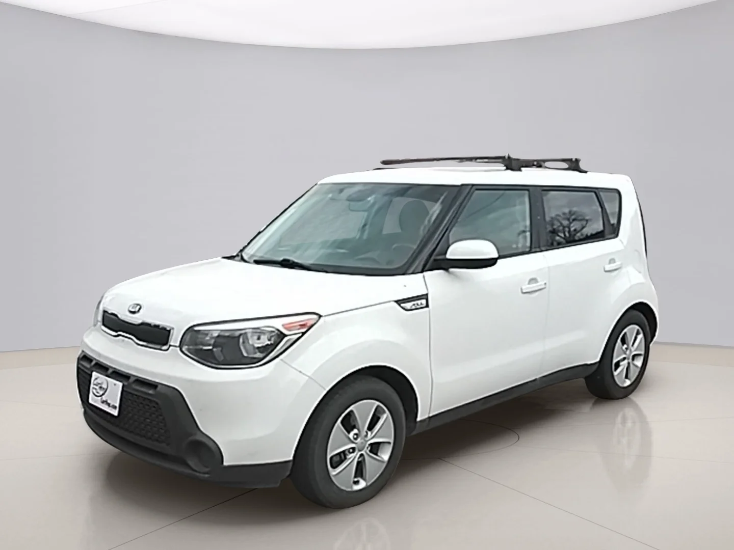 Used 2016 White Kia BASE image 1