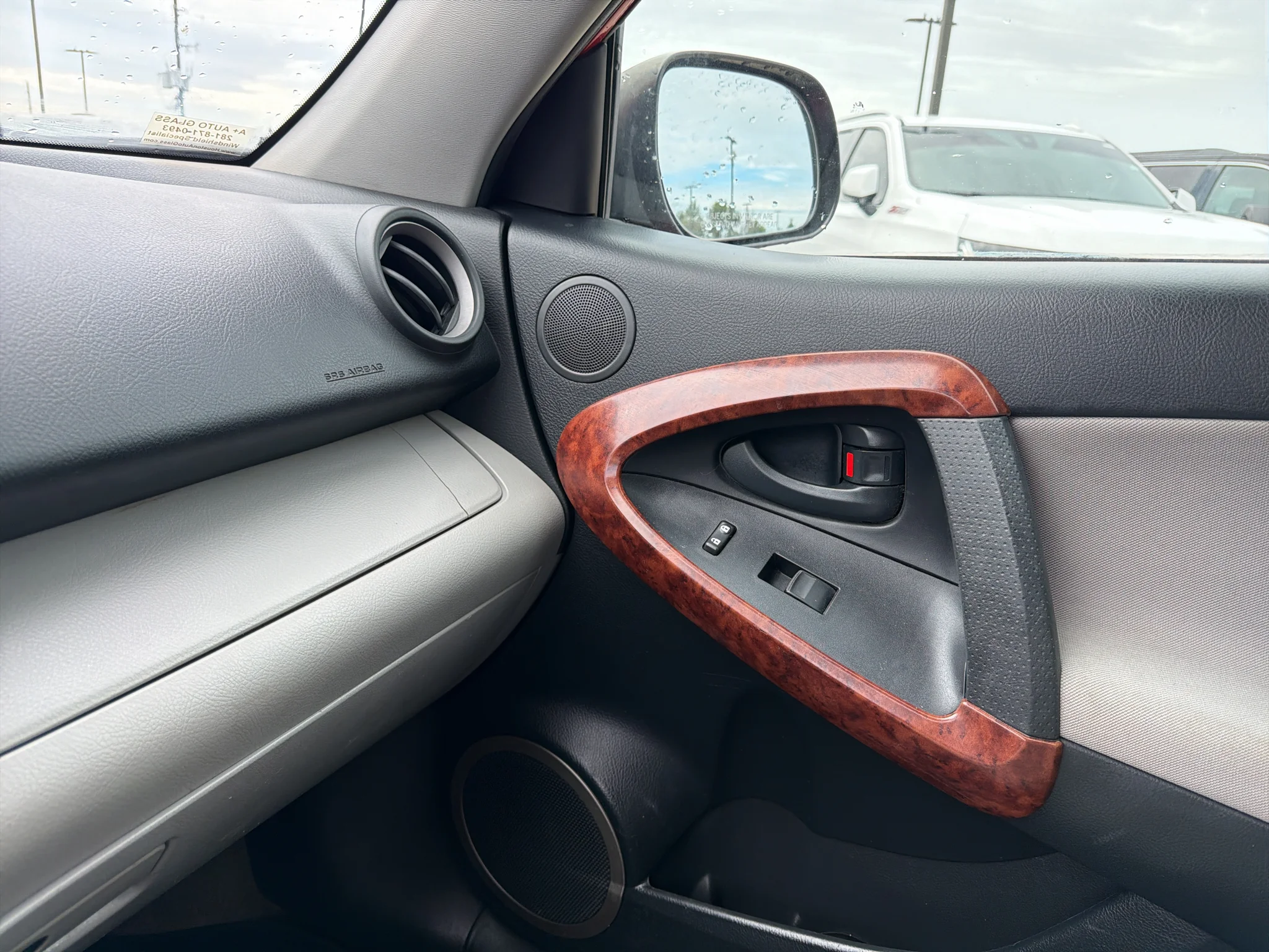 Used 2008 Barcelona Red Metallic Toyota Ltd image 18
