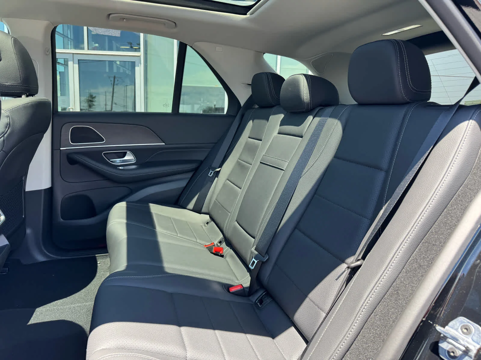 New 2026 Black Mercedes-Benz GLE 350 image 37