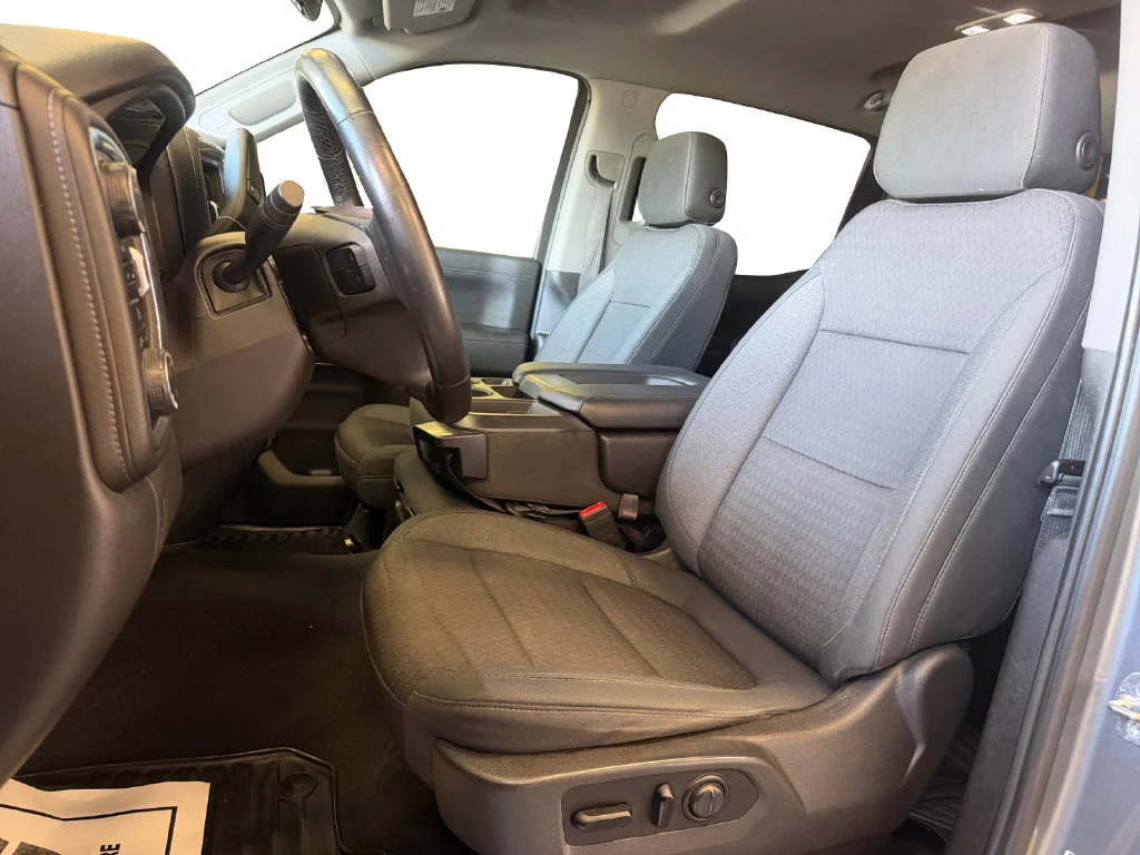 Used 2020 SATIN STEEL METALLIC Chevrolet LT image 25