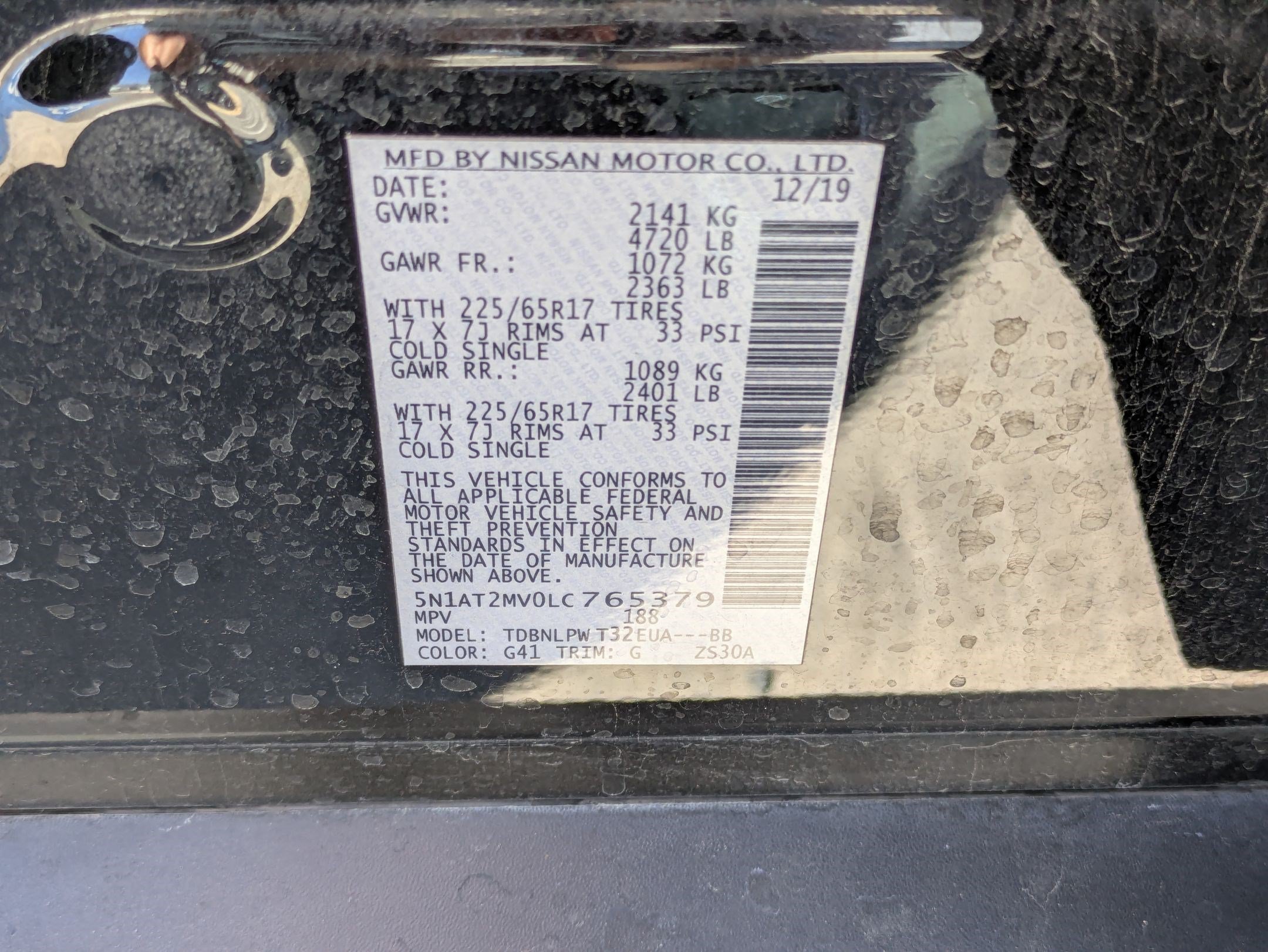 Used 2020 Magnetic Black Pearl Nissan S image 31