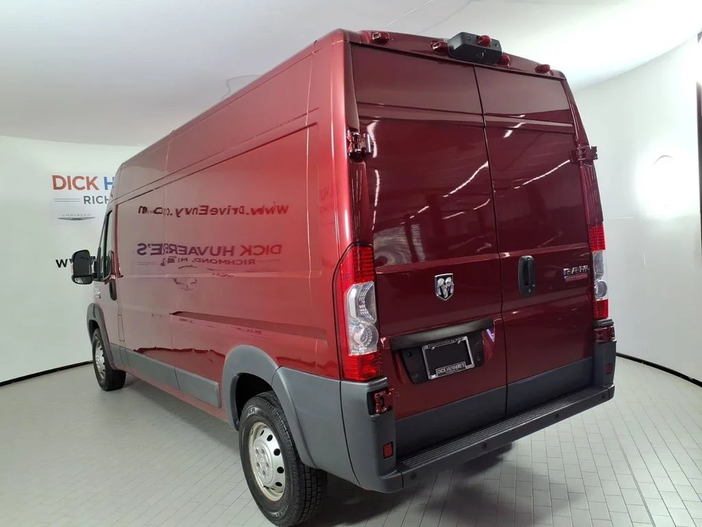 Used 2015 Red Ram High Roof image 6