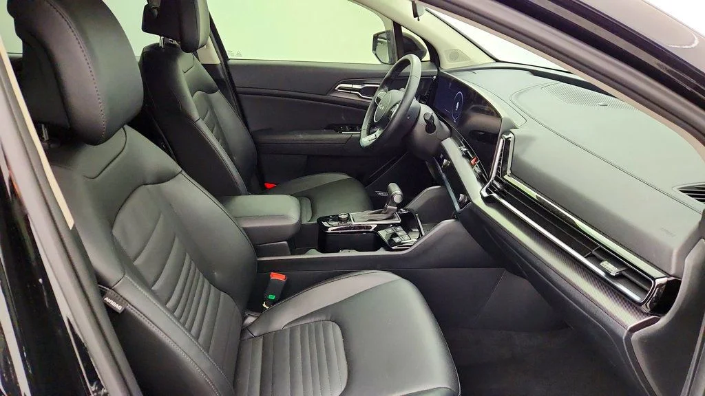 Used 2025 Ebony Black Kia SX-Prestige FWD image 22