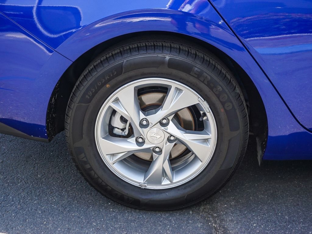 Used 2023 Blue Hyundai SE image 8