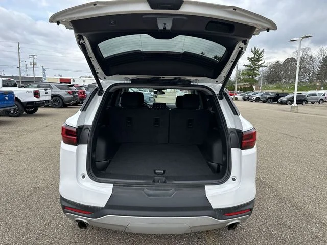 Used 2024 White Chevrolet LT image 21