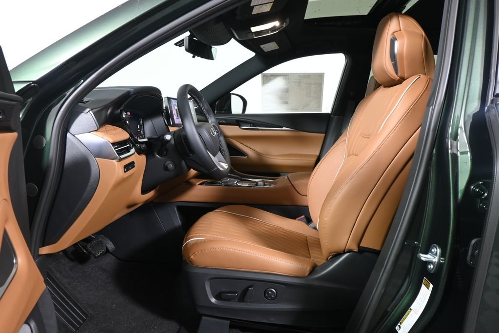 New 2027 DEEP EMERALD INFINITI Autograph AWD image 3