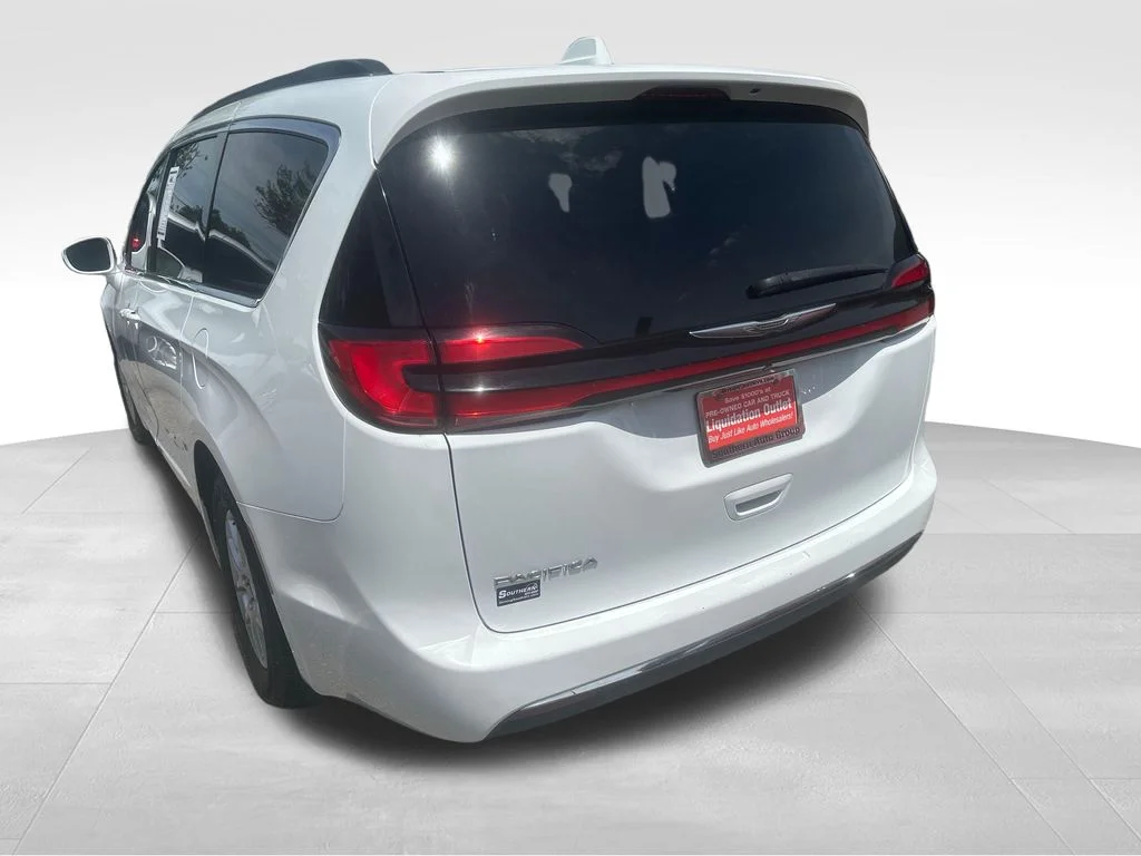 Used 2022 White Chrysler Touring L image 18