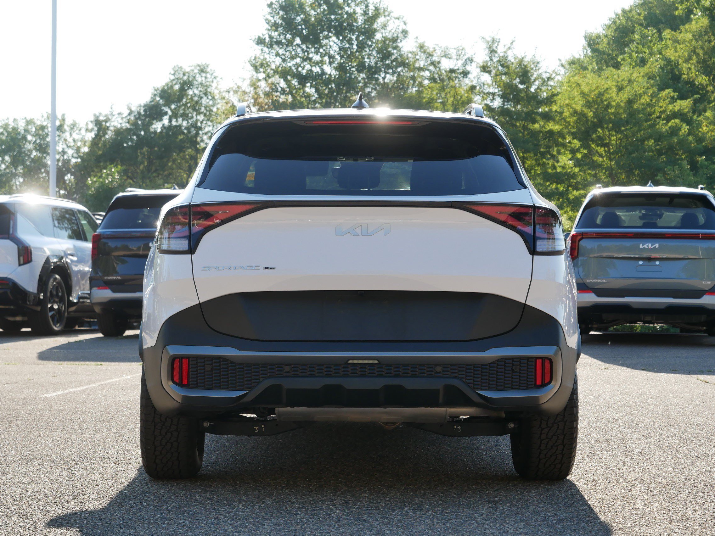 Certified Used 2024 Glacier White Pearl/Ebony Black Roof Kia X-Pro Prestige image 6