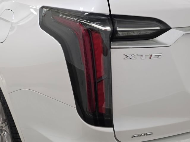 Used 2020 CRYSTAL WHITE TRICOAT Cadillac AWD Sport image 31