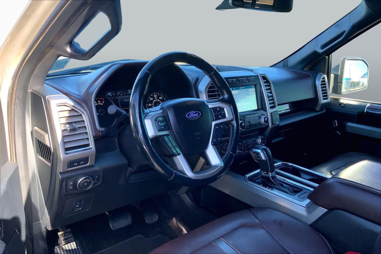 Used 2017 White Gold Ford Platinum image 18