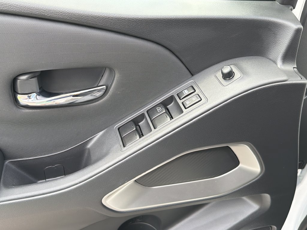 2024 Nissan Frontier SV - Photo 19