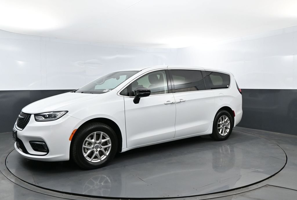 2024 Chrysler Pacifica
