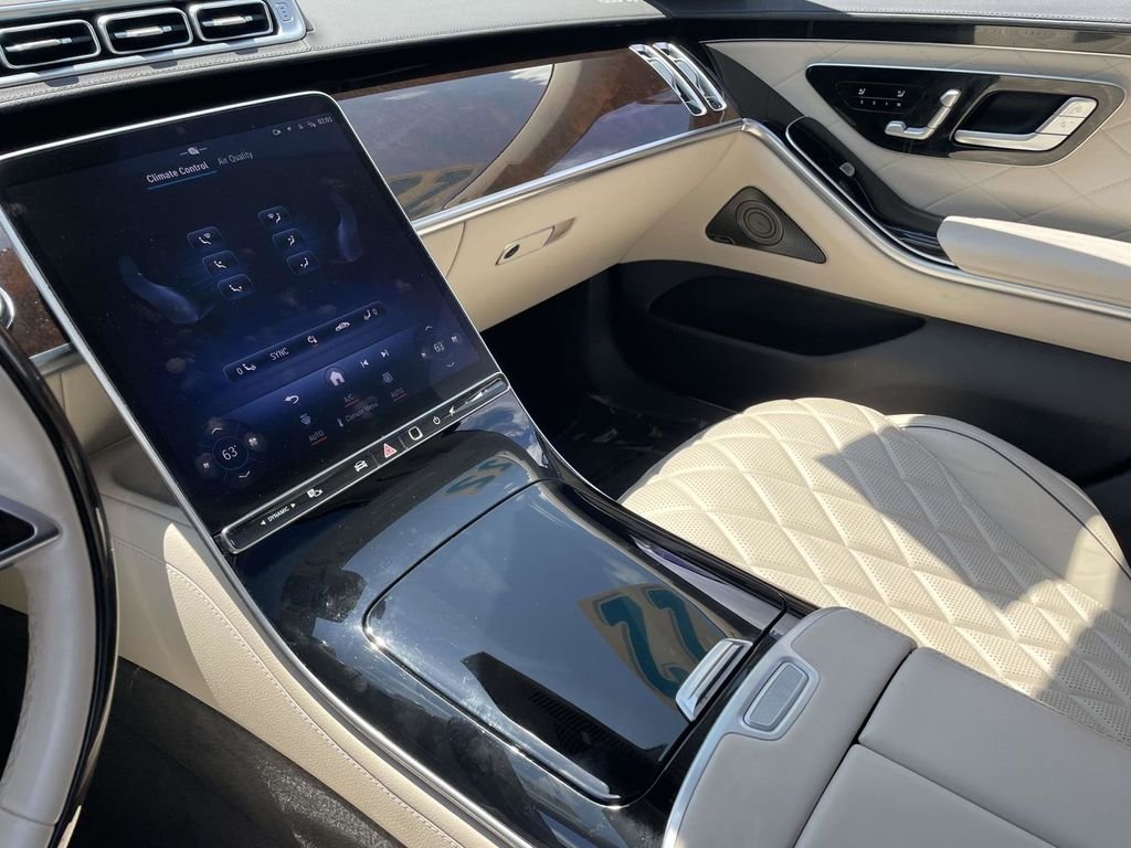 Used 2022  Mercedes-Benz S 580 image 31
