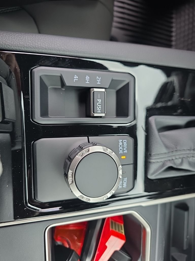 2026 Toyota Tundra Limited - Photo 24