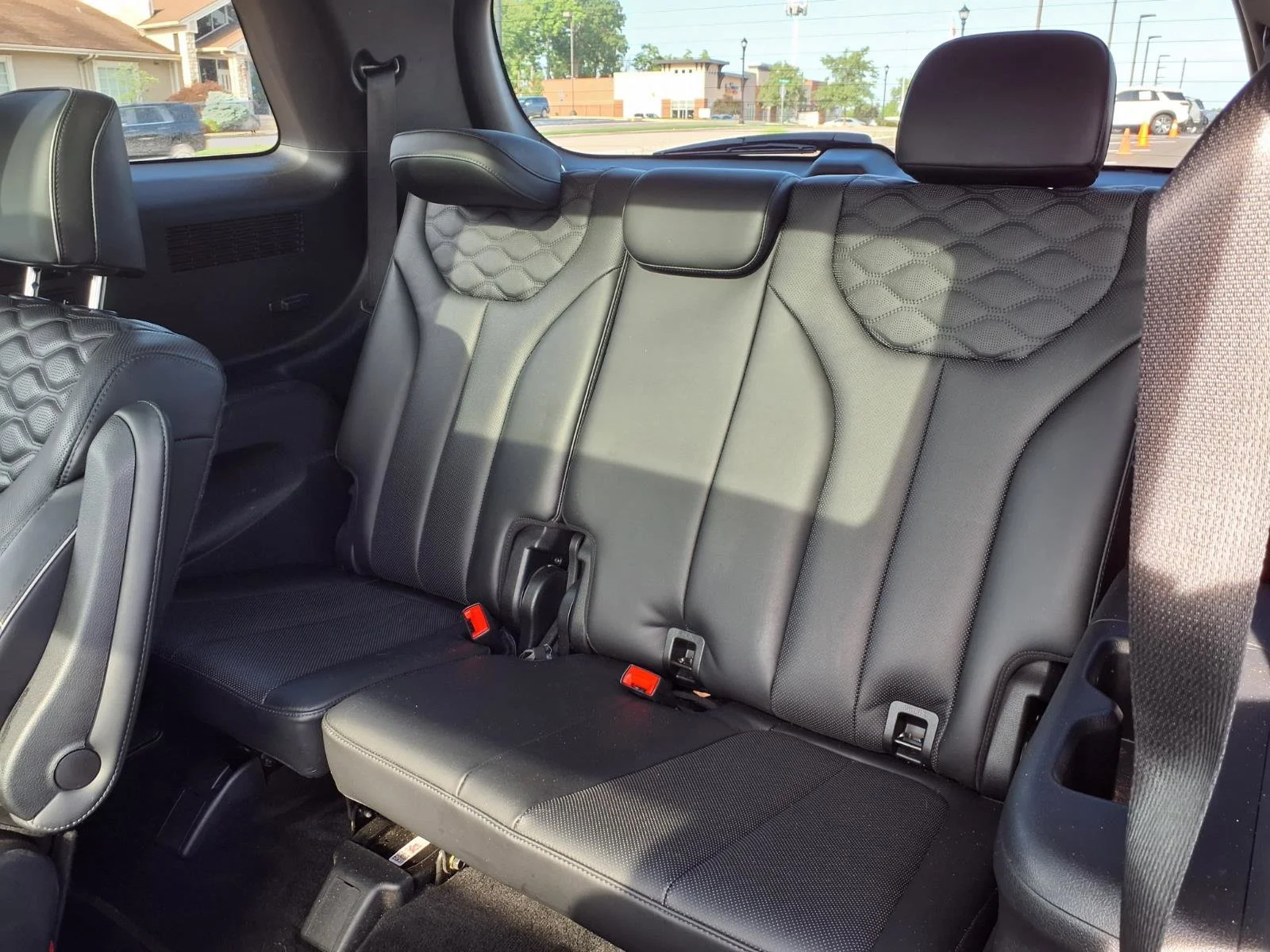 Used 2021 Rainforest Hyundai Limited image 25