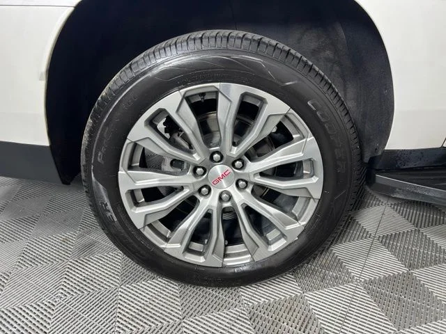Used 2021 White GMC Denali image 48