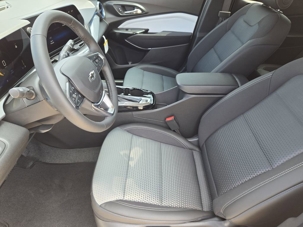 2026 Chevrolet Trax LT - Photo 5