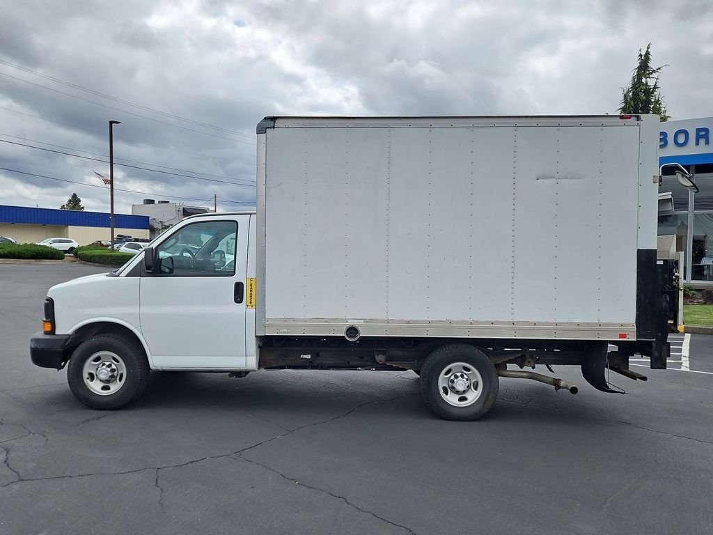 Used 2016 Summit White Chevrolet Work Van image 3