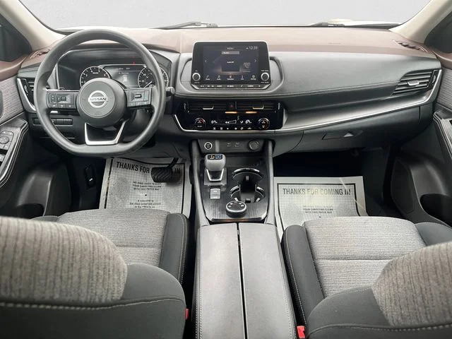 Used 2021 White Nissan SV image 10