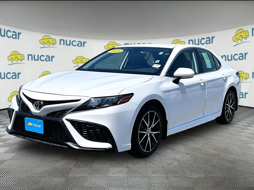 Used 2024 White Toyota SE image 3