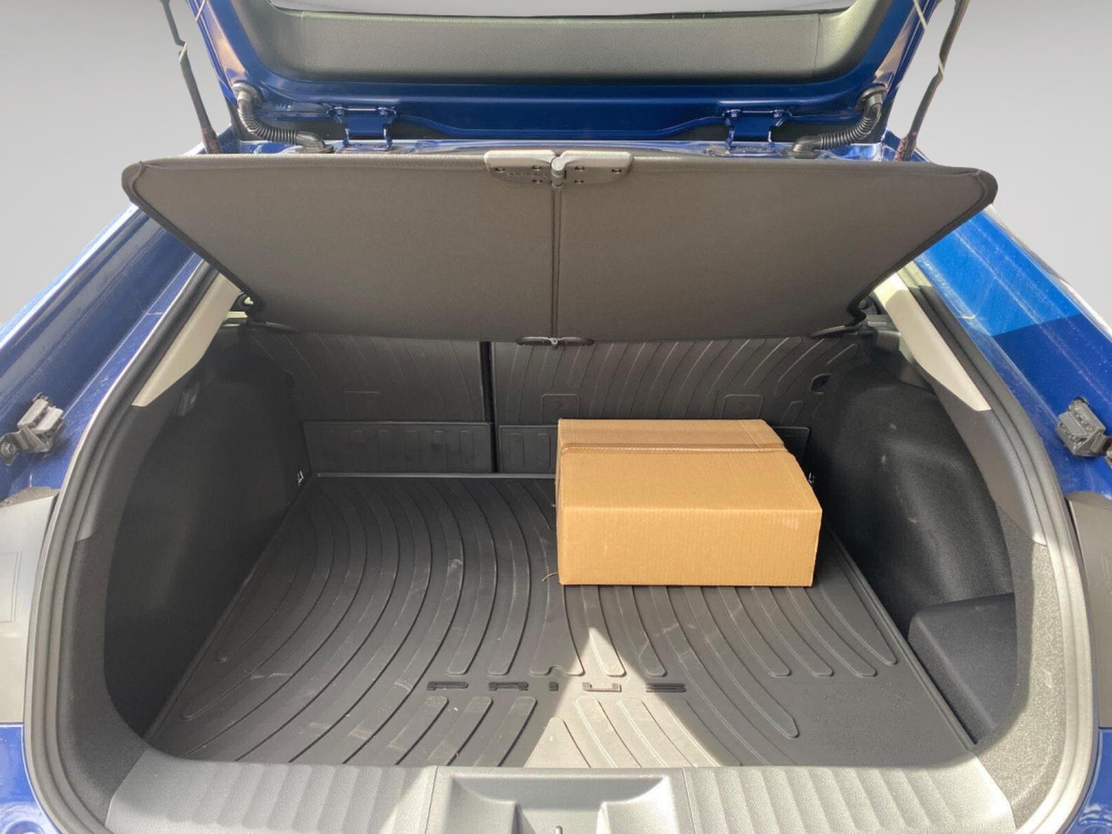 2026 Toyota Prius Plug-in Hybrid SE - Photo 13