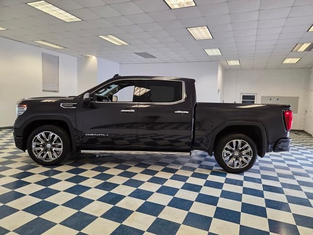 Used 2023 Silver GMC Denali image 4