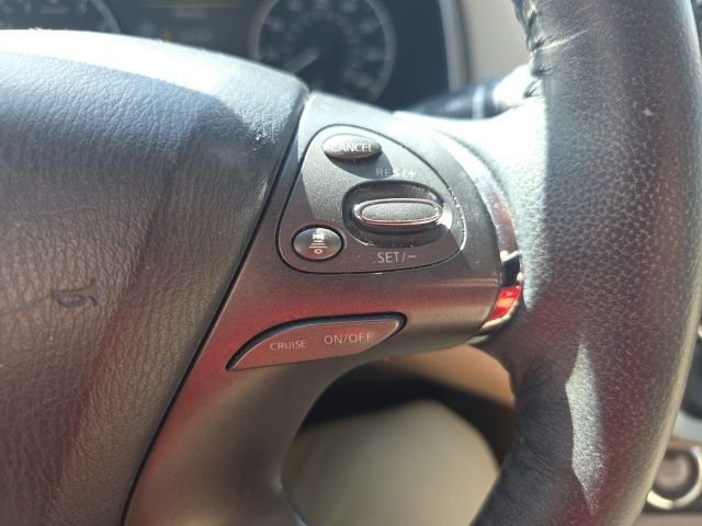 Used 2019 White Nissan SL image 17
