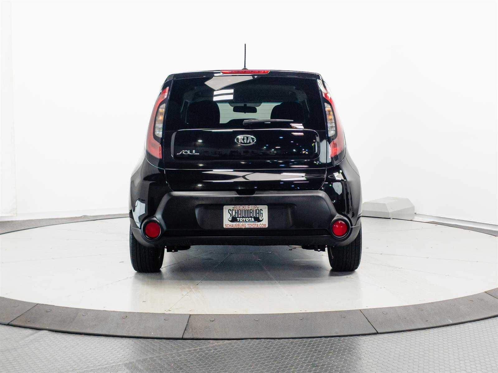 Used 2016 Black Kia Base image 8