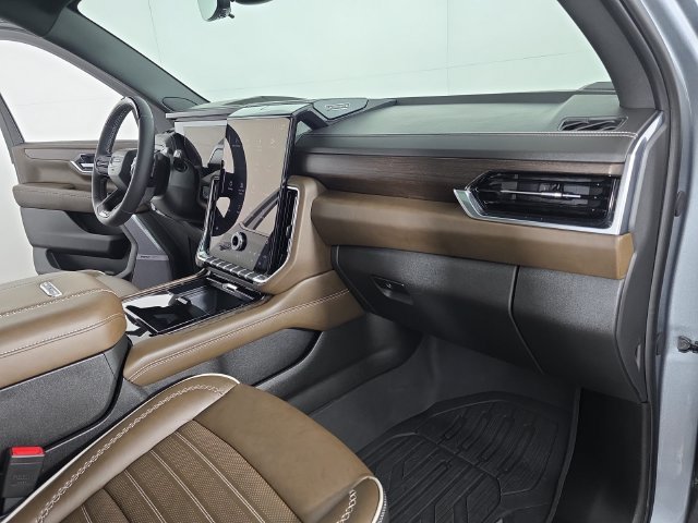 Used 2026 Sterling Metallic GMC Denali Ultimate image 32