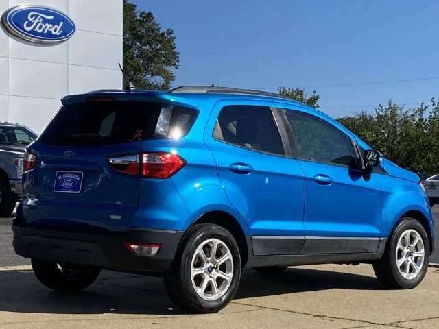 Used 2018 Blue Ford SE image 3