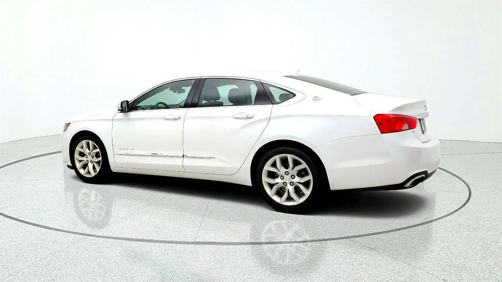 Used 2016 Iridescent Pearl Tricoat Chevrolet 4dr Sedan LTZ w/2LZ image 7
