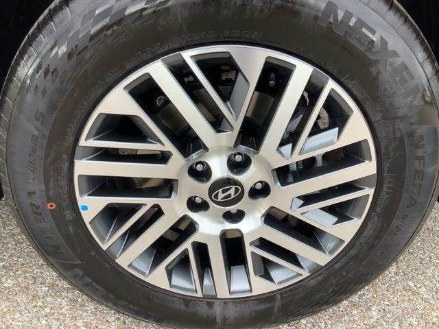 New 2027 Gray Hyundai SEL image 33