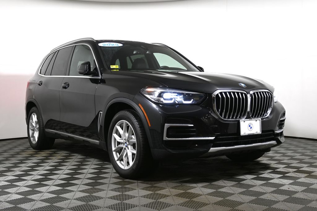 Used 2023 Black BMW xDrive40i image 9