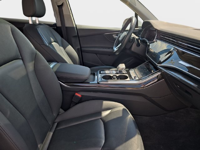Used 2021 White Audi 45 Premium Plus image 12