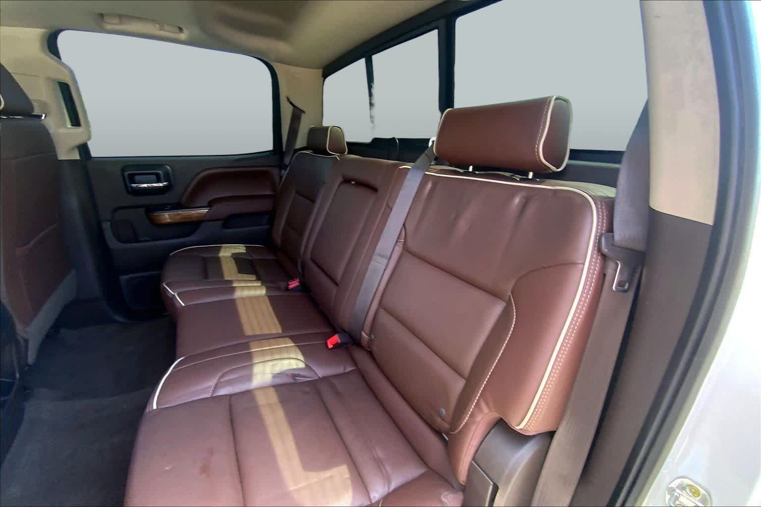 Used 2016 Summit White Chevrolet High Country image 18