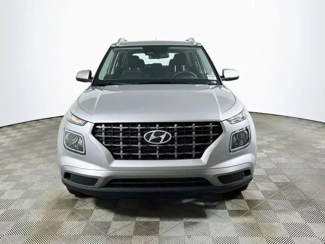 New 2026 Silver Hyundai SEL image 8