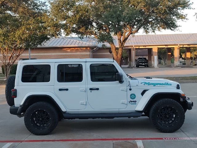 Used 2020 White Jeep Unlimited Sahara Altitude image 2