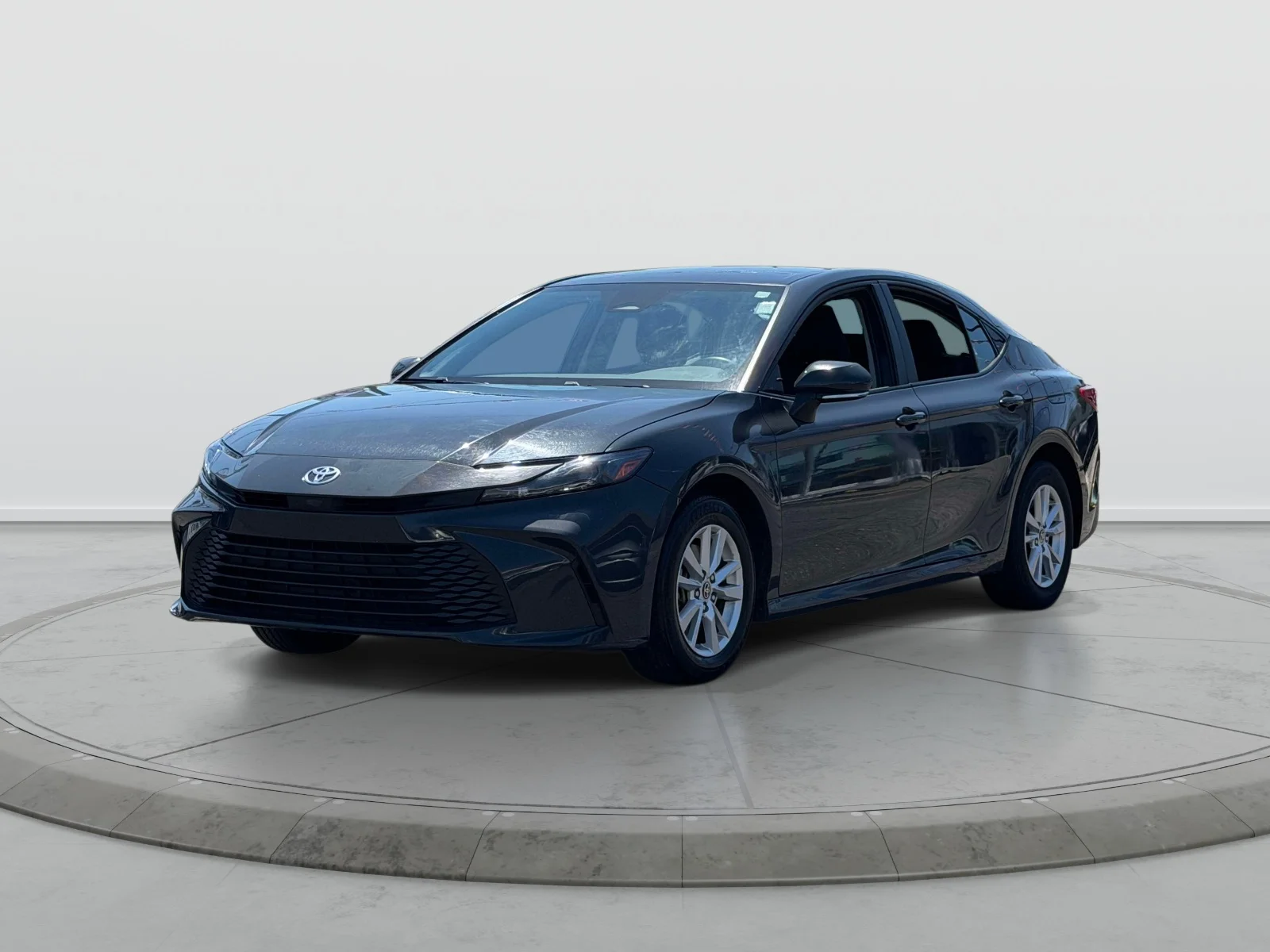 Used 2025 Gray Toyota LE image 3