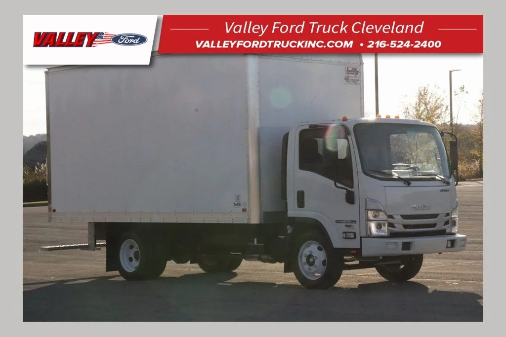 2024 Isuzu NPR-HD's photo