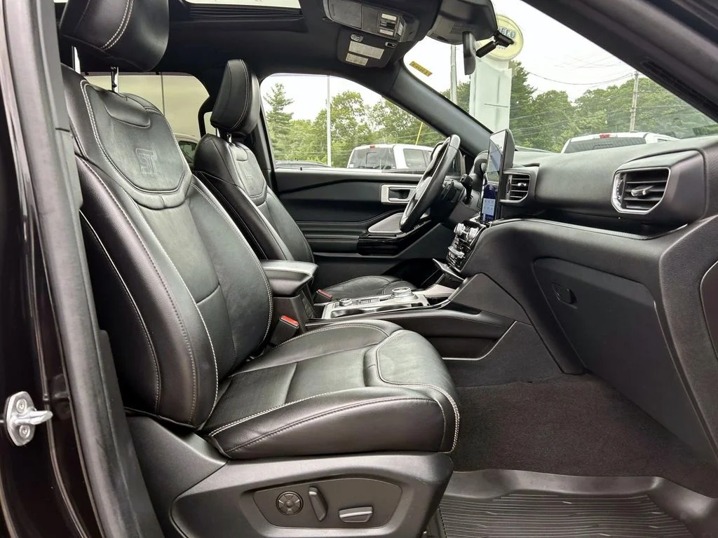 Used 2021 Black Ford ST image 19