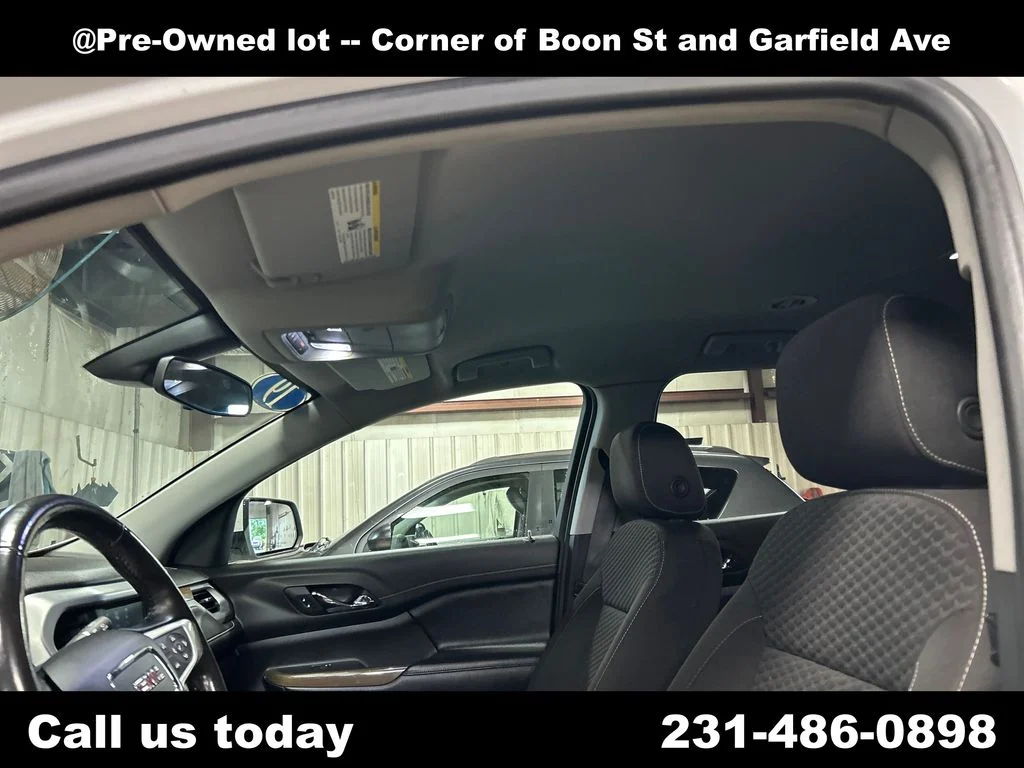Used 2019 White GMC SLE-2 image 13