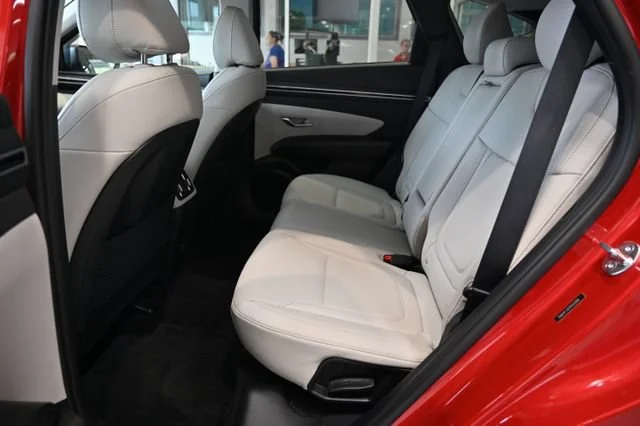 Used 2023 Red Hyundai SEL image 11
